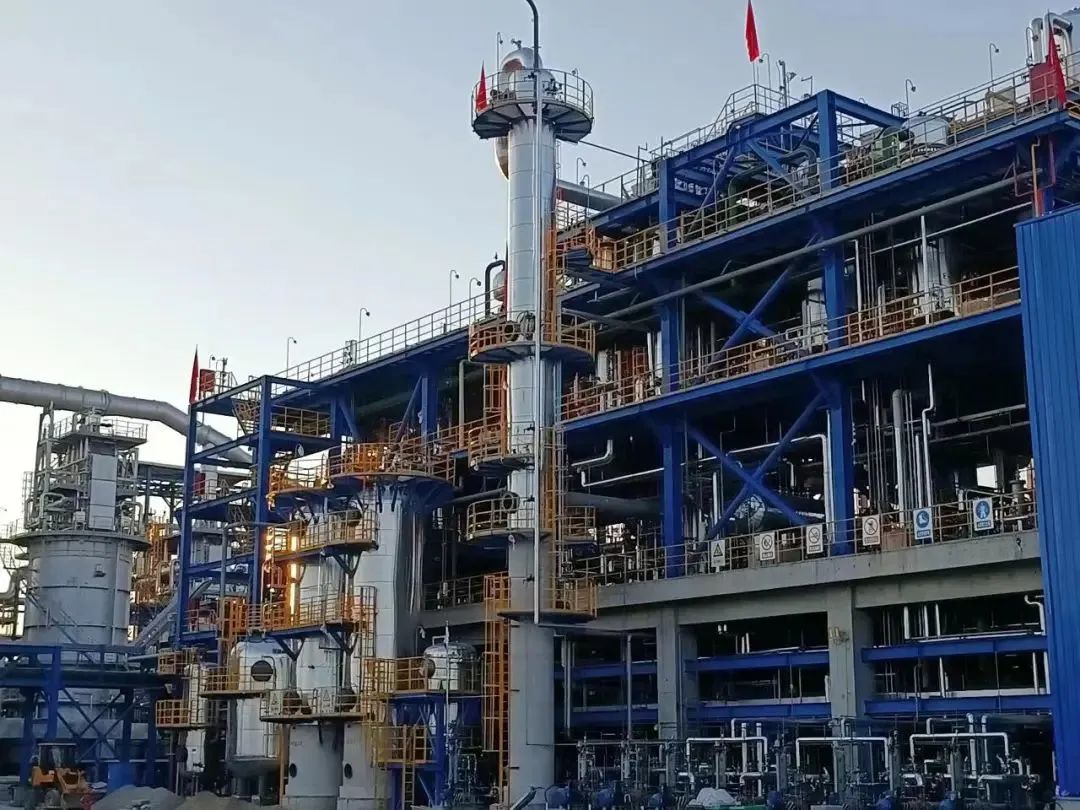 安徽磁致伸縮液位計測量閃蒸罐液位，提升化工生產安全性